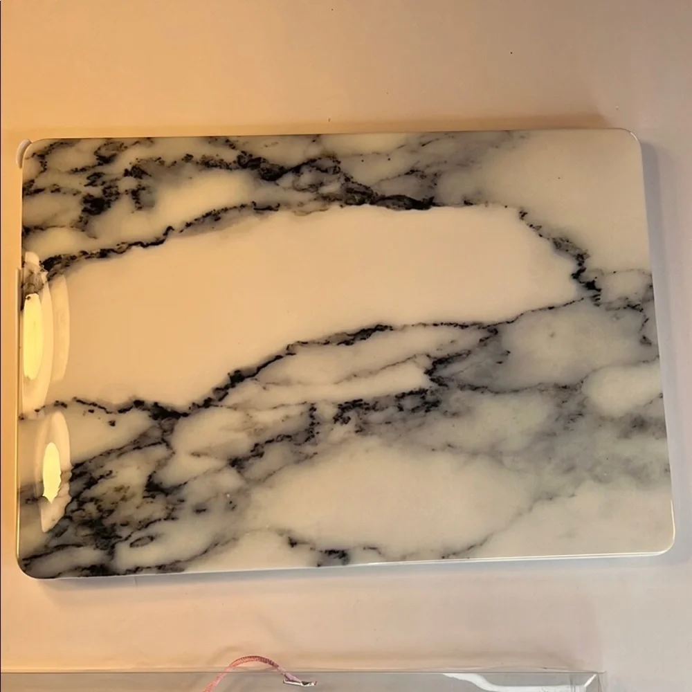 Marble Gray & White MacBook Pro Laptop Cover – Protective Hard Shell Case